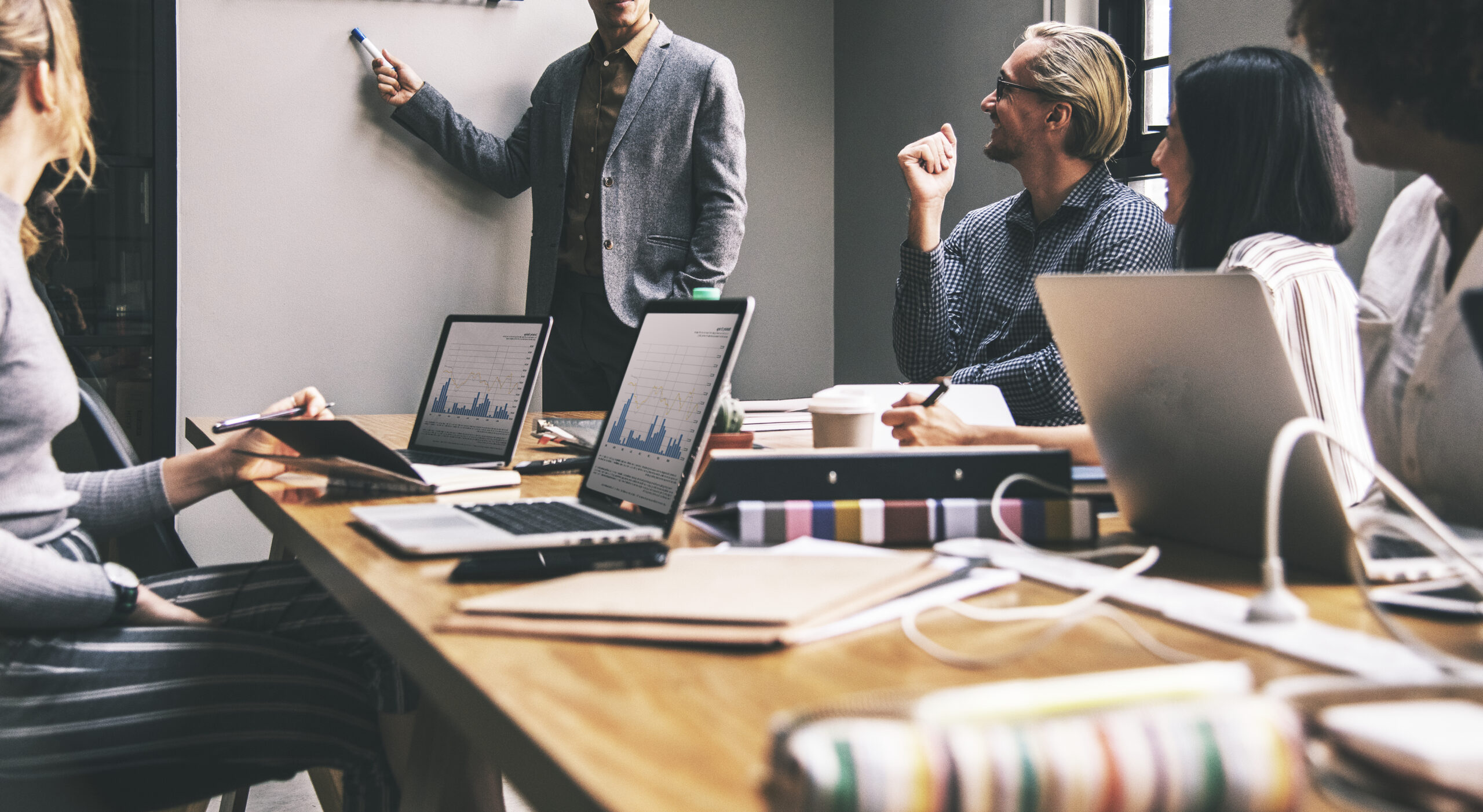 Streamlining Business Setup in Oman: Benefits for Choosing Bondoni
